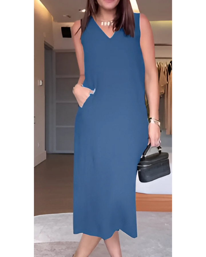 Clara – Modern Fit Dress with Back Zipper