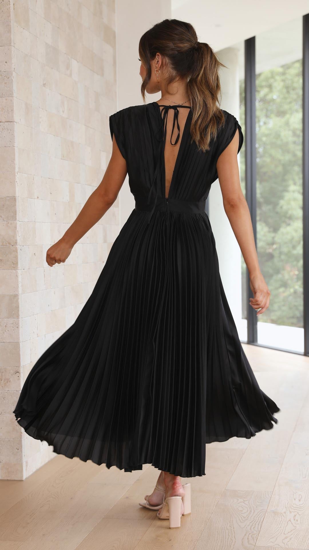 ALEXIS® ELEGANT PLEATED DRESS