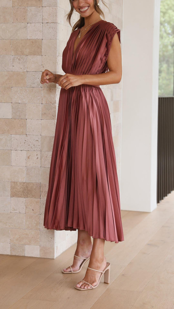 ALEXIS® ELEGANT PLEATED DRESS