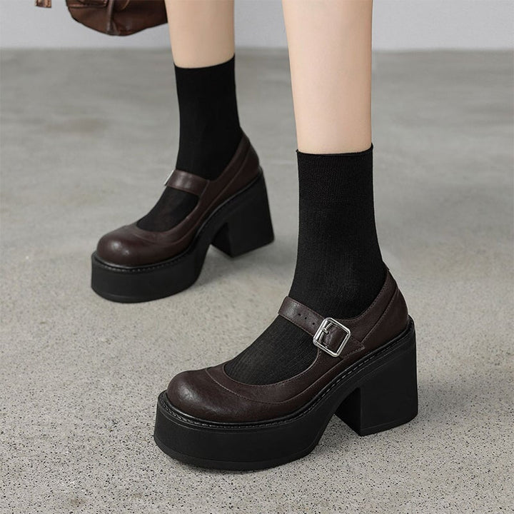 Ivory | Leather Pumps